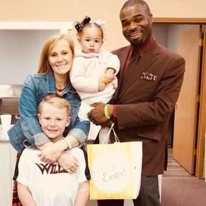 Meet your Posher, Cara